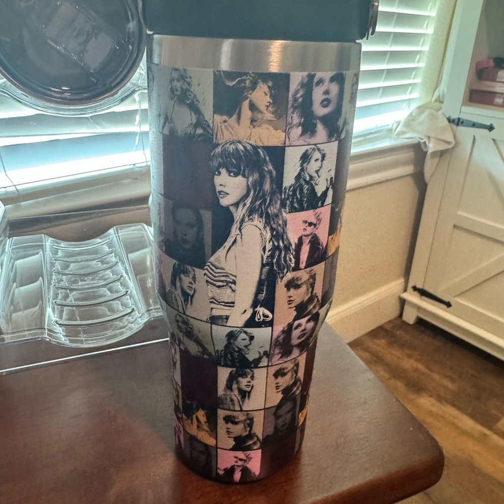 Taylor Swift, 40 Ounce Tumblr